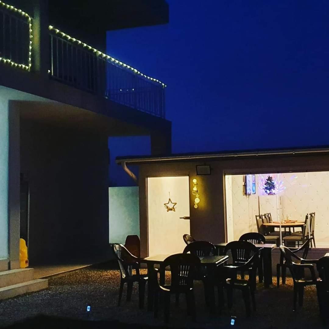 Hotel Casa Adiman à Vama Veche Extérieur photo